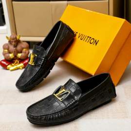 Picture of Louis Vuitton Shoes _SKULVsz38-45mnf0311111968